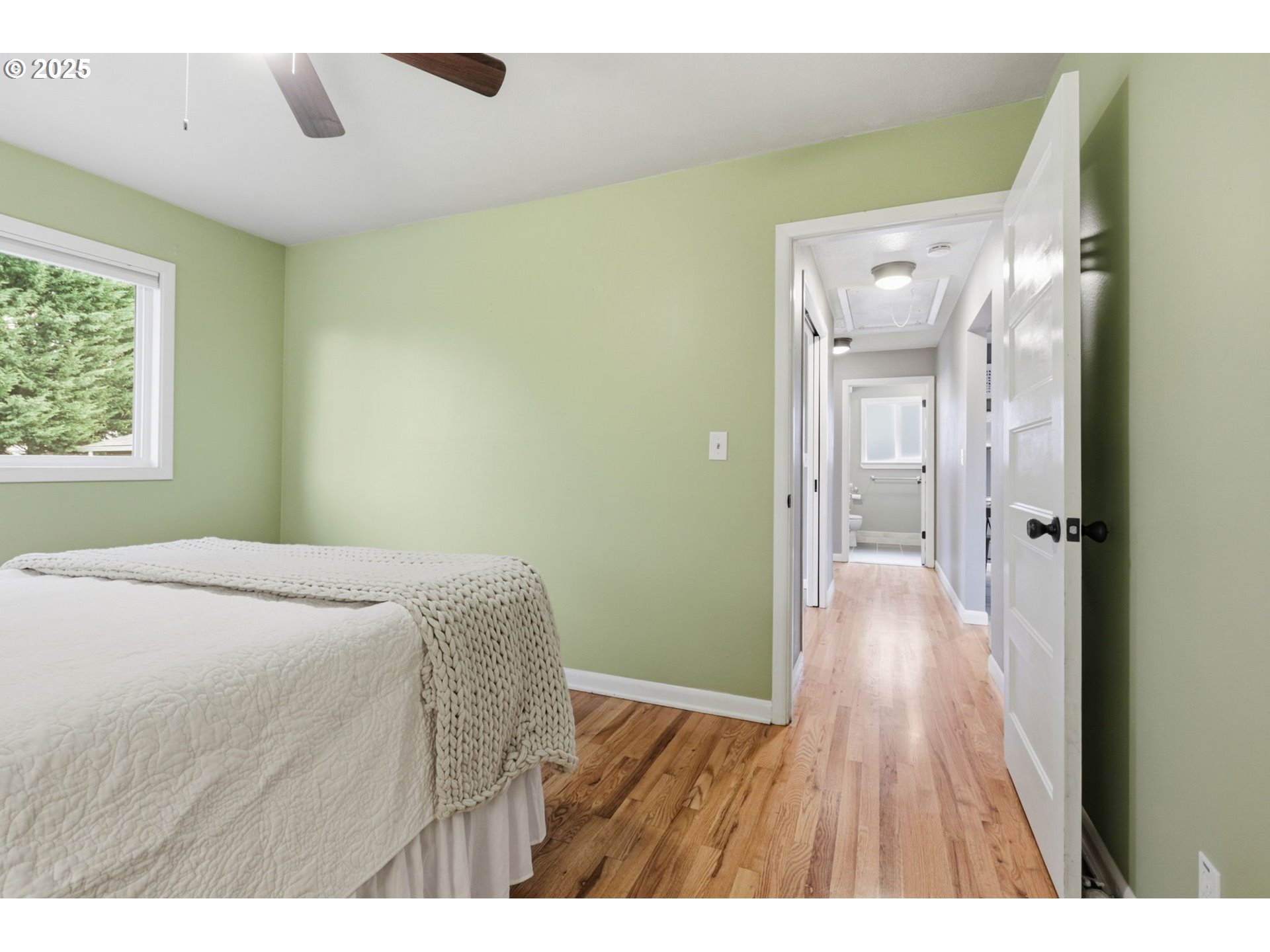 8502 North Hamlin Avenue Portland, OR 97217 - Photo 16 of 48 a bathroom with a sink and a mirror
