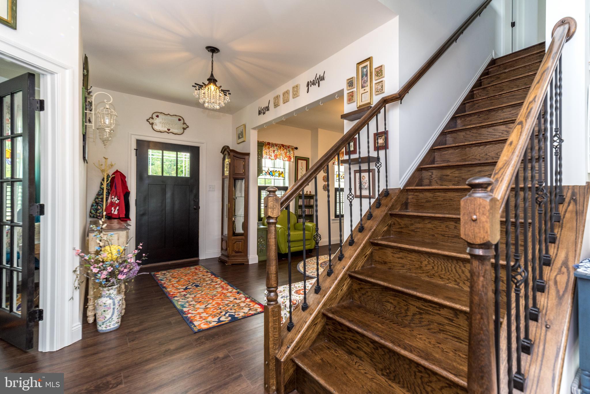 2055 Prout Farm Road Pottstown, PA 19464 - Photo 34 of 53 Hardwood Wide Staircase