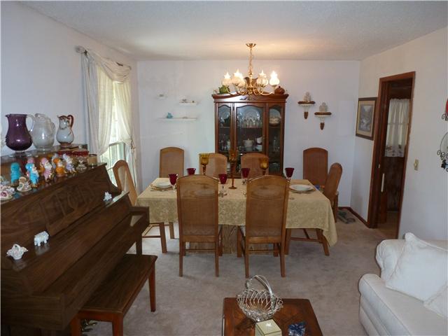 7376 Taylor Road Fairview, TN 37062 - Photo 11 of 20 View of the dining room from the living room area