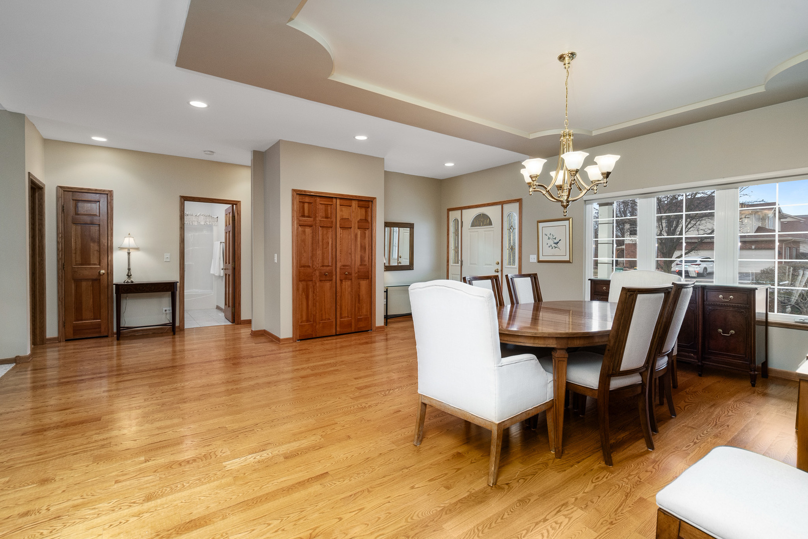 16551 SpringView Drive Lockport, IL 60441 - Photo 15 of 47 a view of a dining room with furniture
