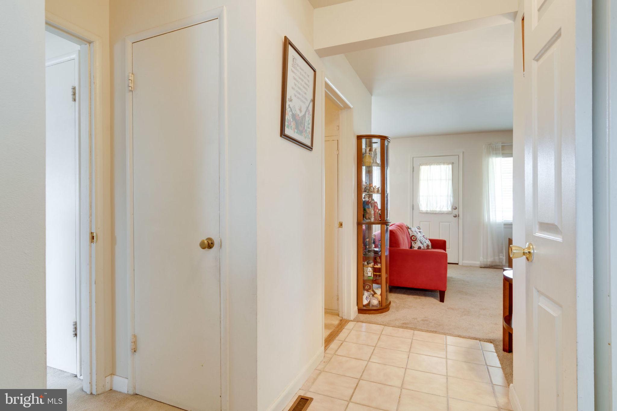 6202 Frontier Drive Springfield, VA 22150 - Photo 6 of 48