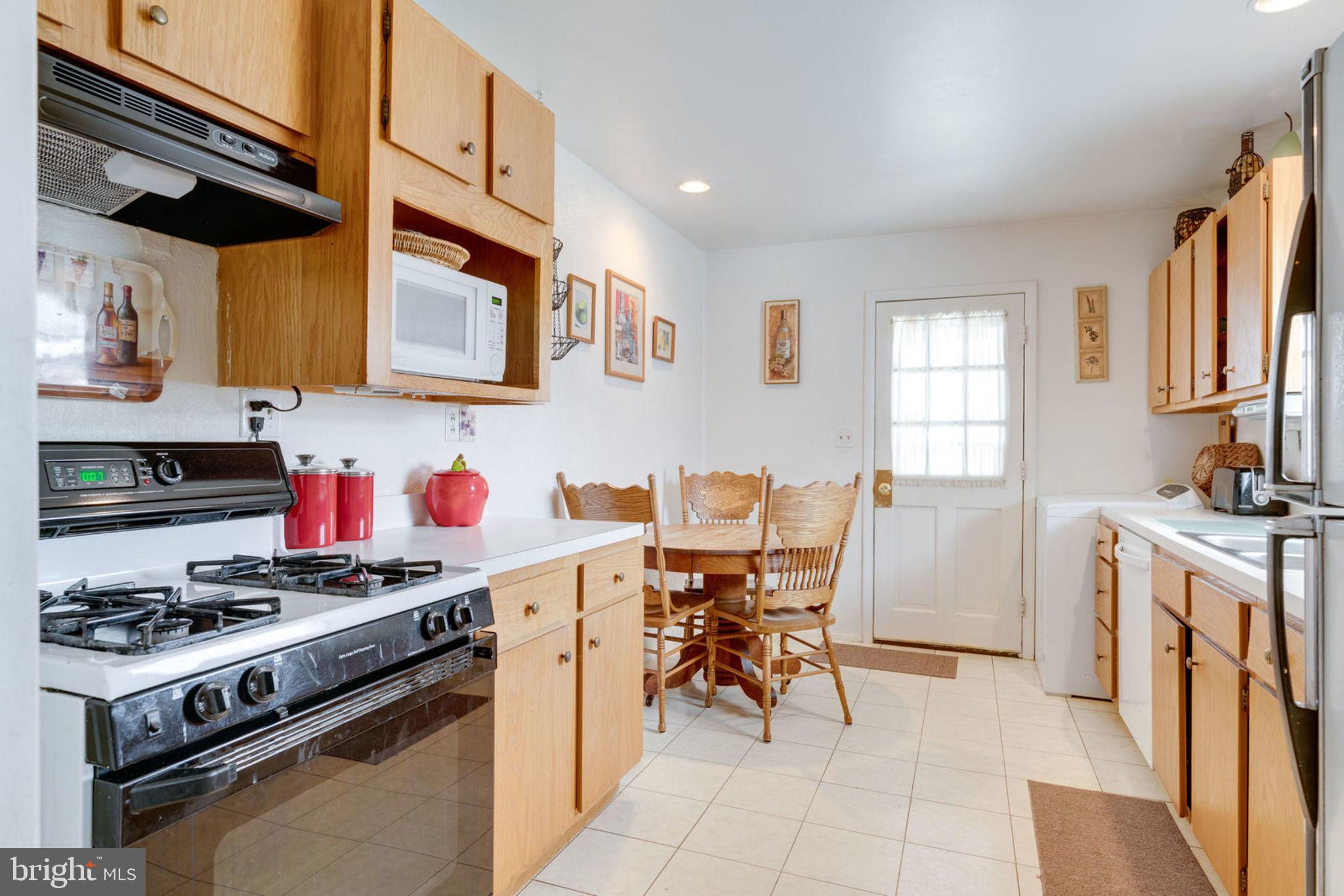 6202 Frontier Drive Springfield, VA 22150 - Photo 8 of 48