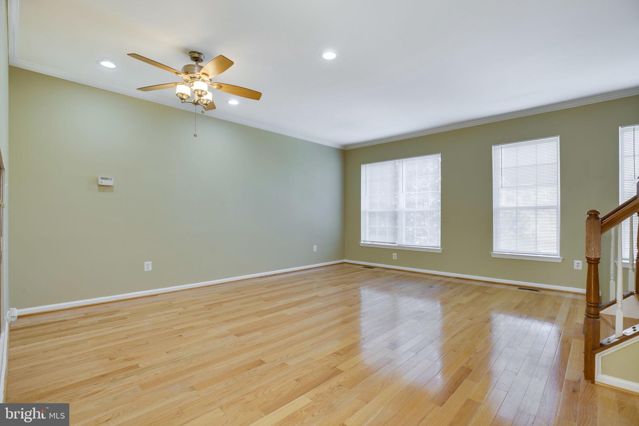 14851 Bolton Road Centreville, VA 20121 - Photo 13 of 44 Bright Living Room