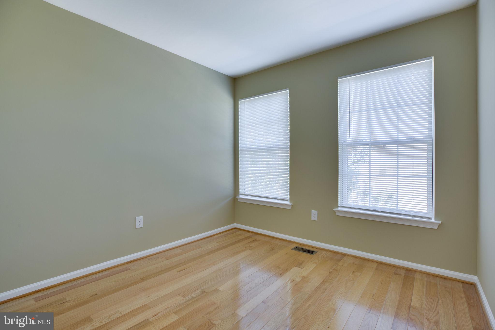 14851 Bolton Road Centreville, VA 20121 - Photo 29 of 44 Bedroom 1 in Upper Level
