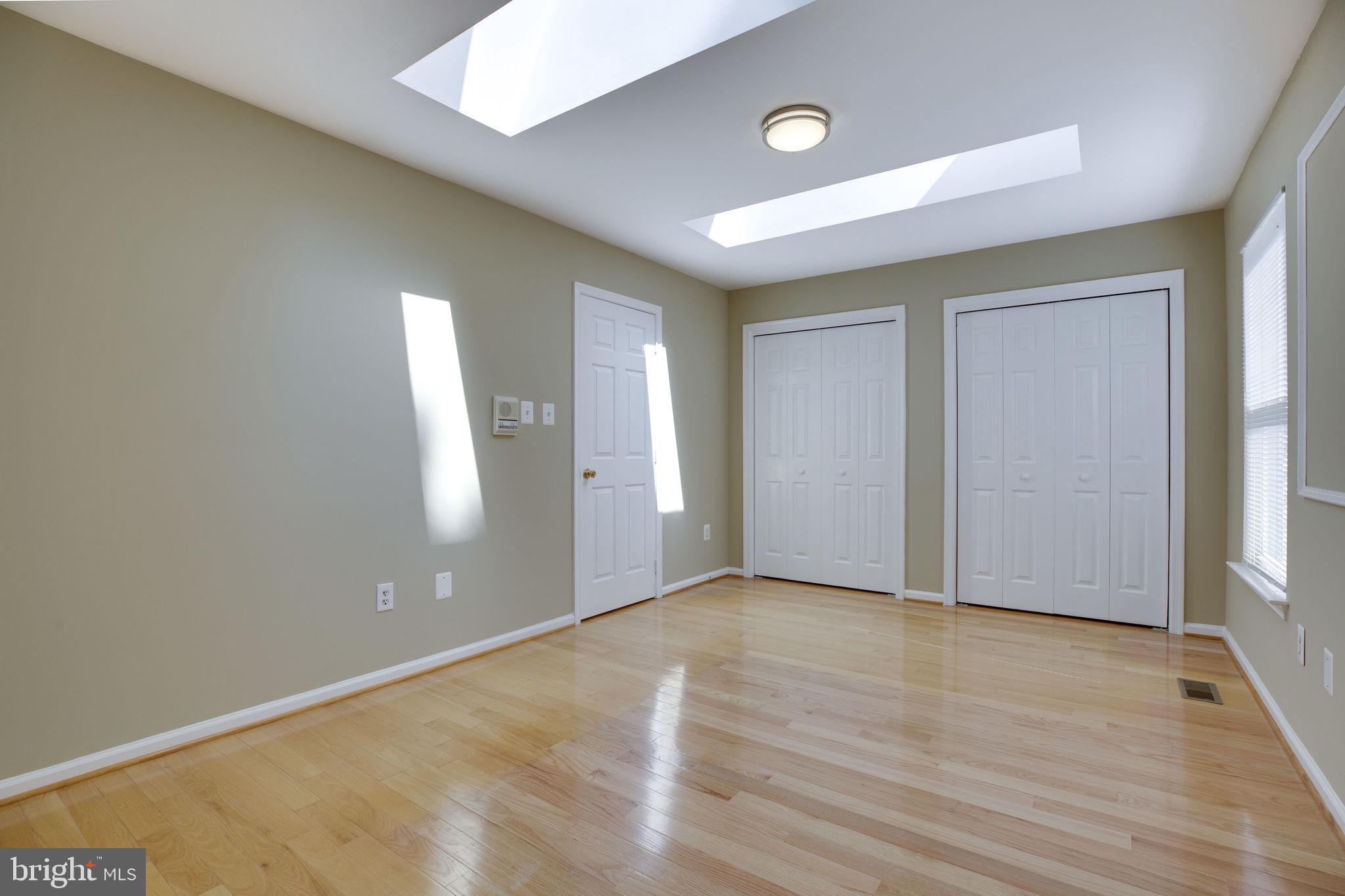 14851 Bolton Road Centreville, VA 20121 - Photo 35 of 44 Master Bedroom w/ Skylight