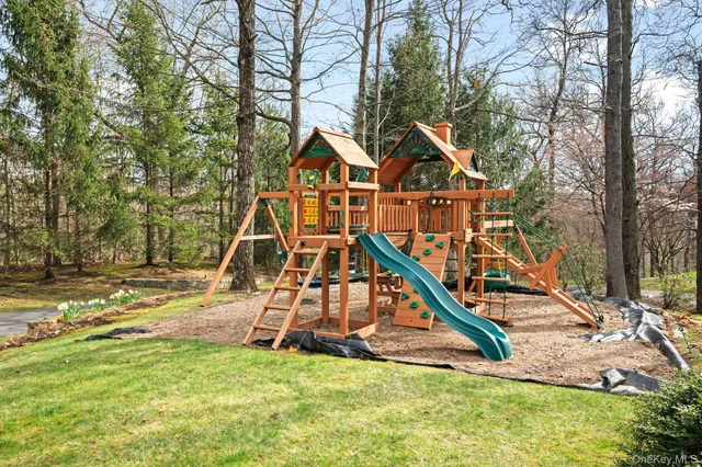 a view of a house with a park