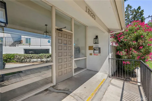 $3,150 | 18225 Kingsdale Avenue, Unit 115, Redondo Beach, CA 90278