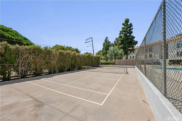$3,150 | 18225 Kingsdale Avenue, Unit 115, Redondo Beach, CA 90278