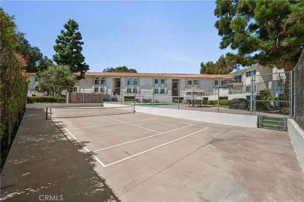 $3,150 | 18225 Kingsdale Avenue, Unit 115, Redondo Beach, CA 90278