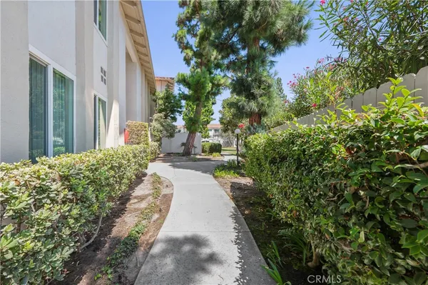 $3,150 | 18225 Kingsdale Avenue, Unit 115, Redondo Beach, CA 90278