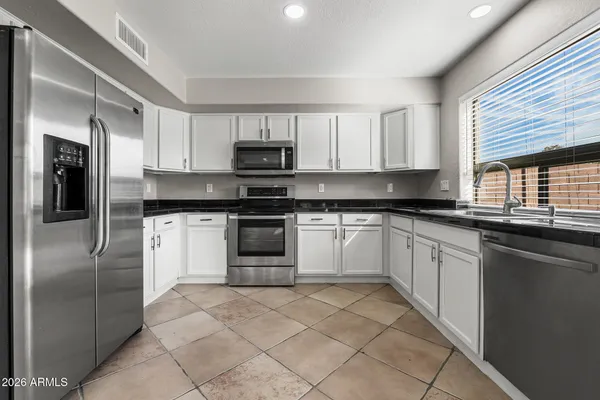 $2,650 | 7911 South 47th Lane, Laveen, AZ 85339