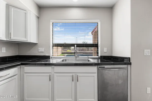 $2,650 | 7911 South 47th Lane, Laveen, AZ 85339
