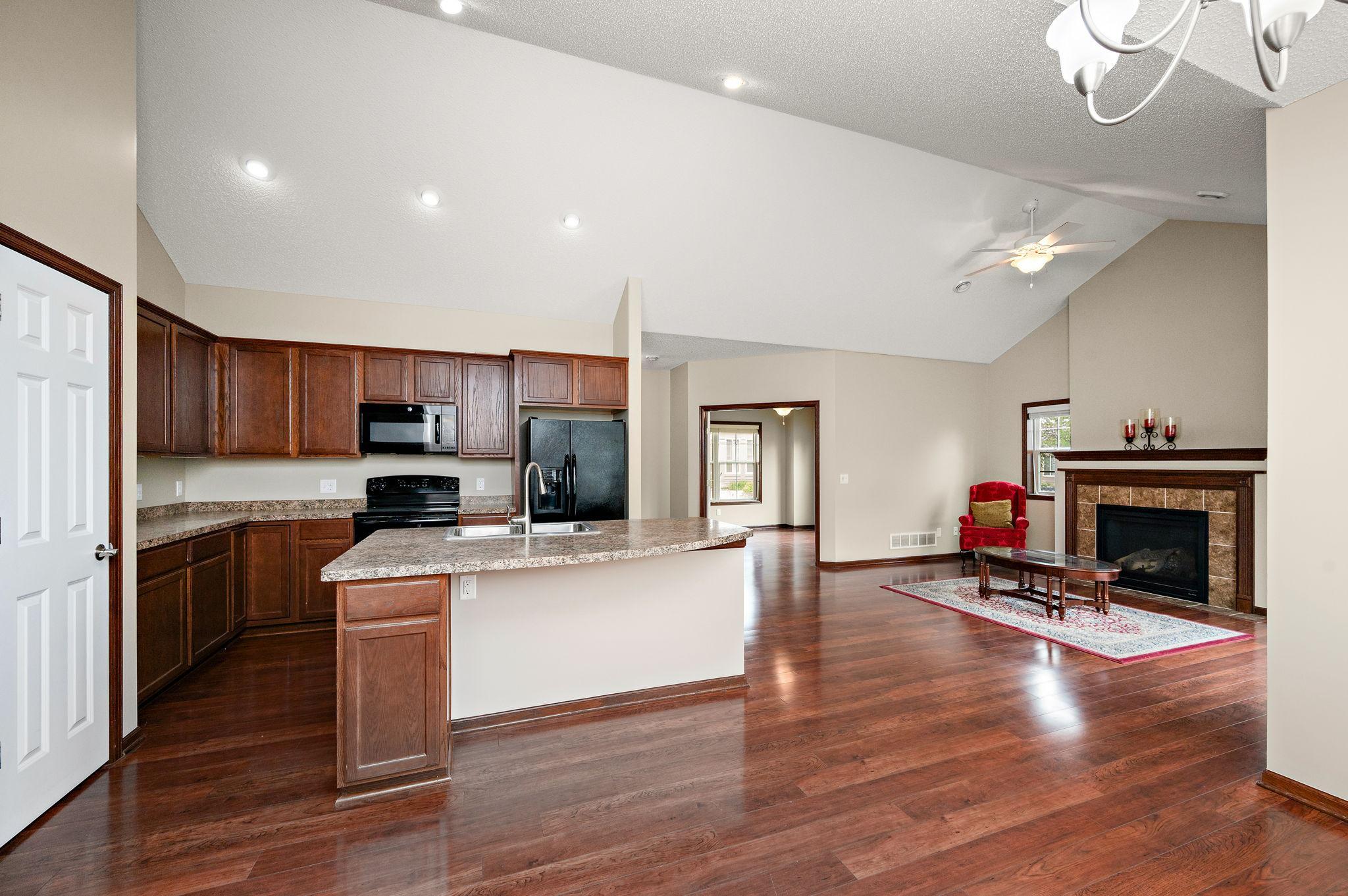 24070 Rivers Edge Road Rogers, MN 55374 - Photo 8 of 36 Gallery Image 8