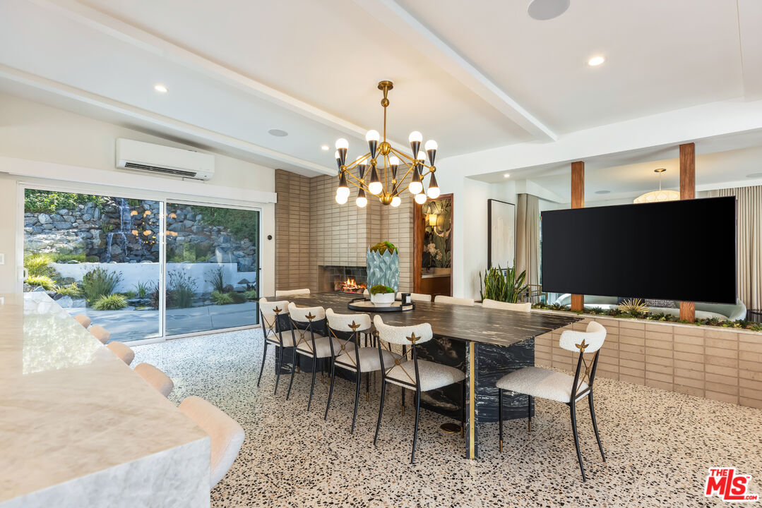 9033 Burroughs Road Los Angeles, CA 90046 - Photo 15 of 64 Gallery Image 15
