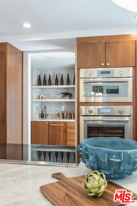 9033 Burroughs Road Los Angeles, CA 90046 - Photo 23 of 64 Gallery Image 23