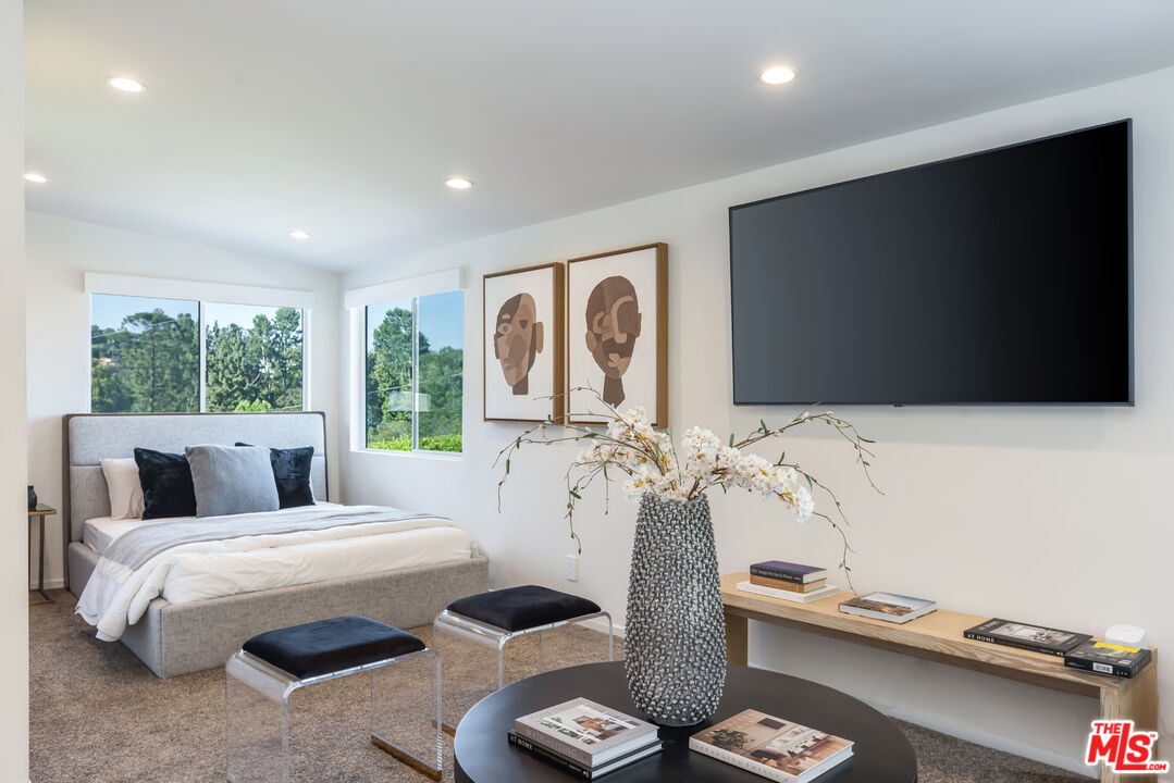 9033 Burroughs Road Los Angeles, CA 90046 - Photo 49 of 64 Gallery Image 49