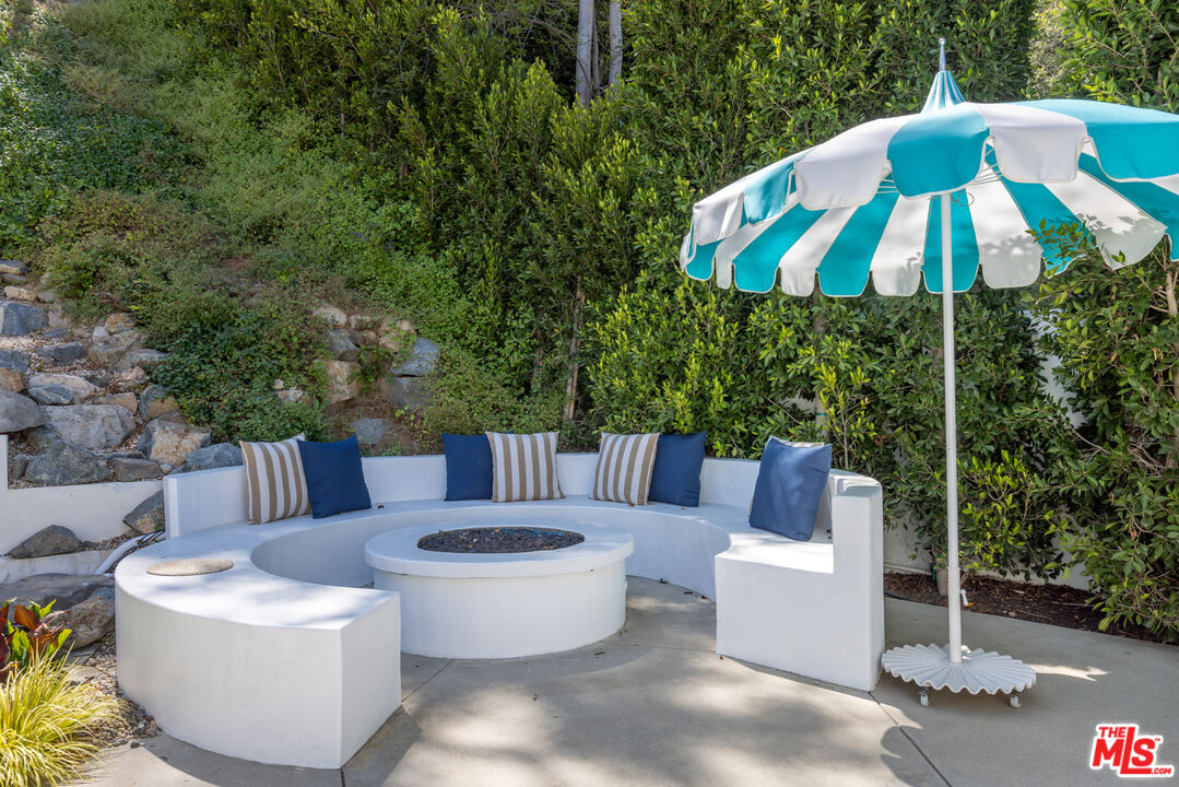 9033 Burroughs Road Los Angeles, CA 90046 - Photo 51 of 64 Gallery Image 51