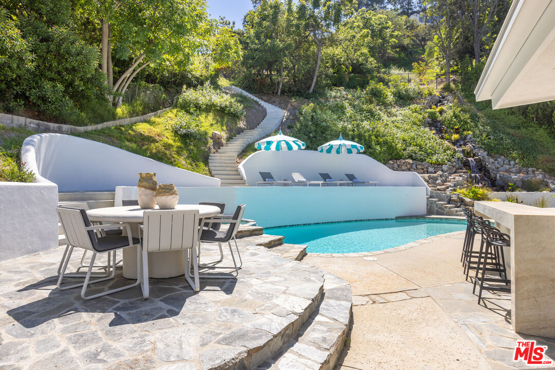9033 Burroughs Road Los Angeles, CA 90046 - Photo 57 of 64 Gallery Image 57