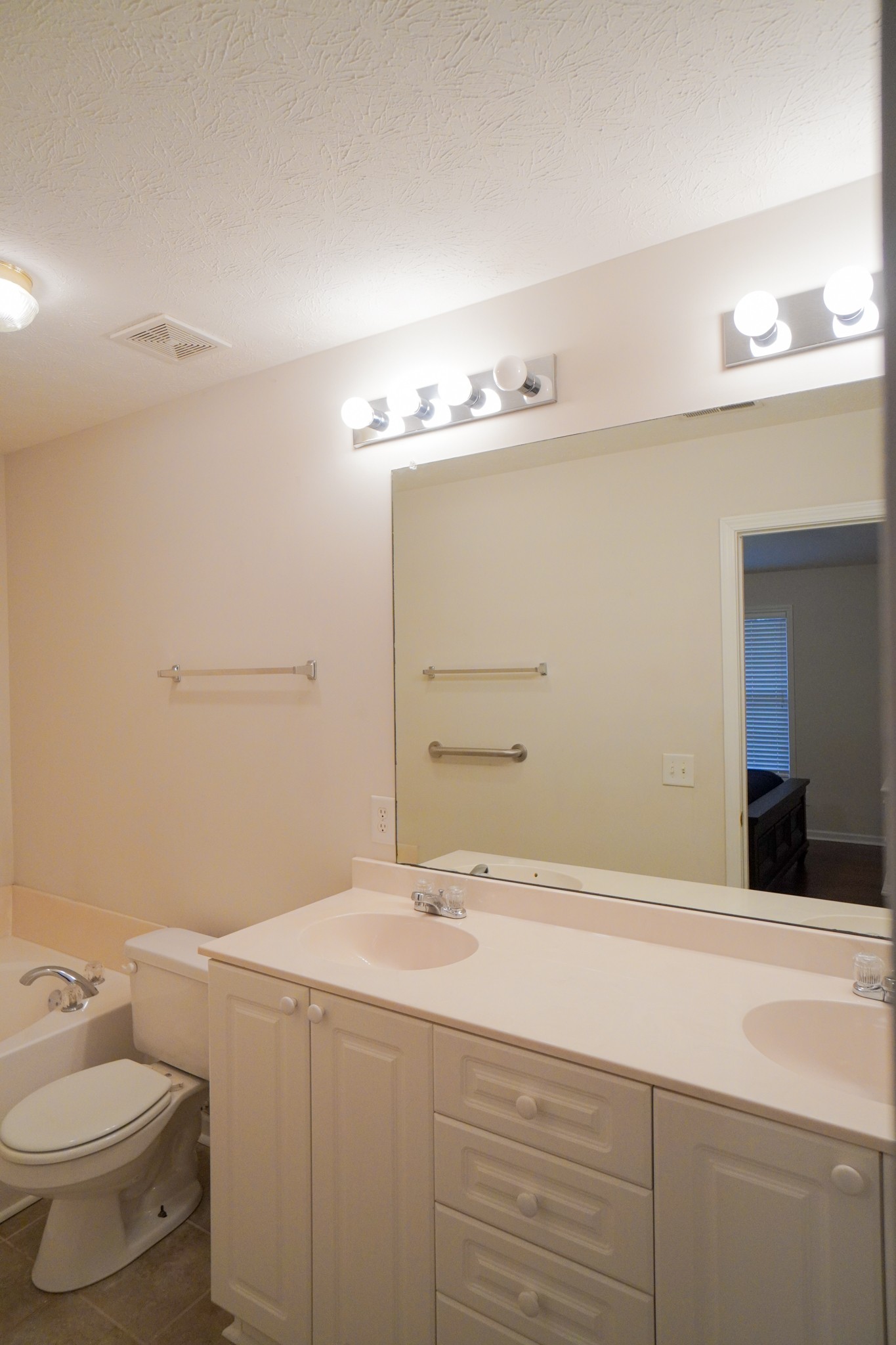 816 Lock 4 Road, Unit 102 Gallatin, TN 37066 - Photo 38 of 50 Gallery Image 38