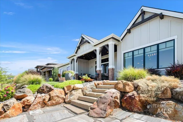 $1,895,000 | 1624 East Crowne Pointe Drive, Eagle, ID 83616