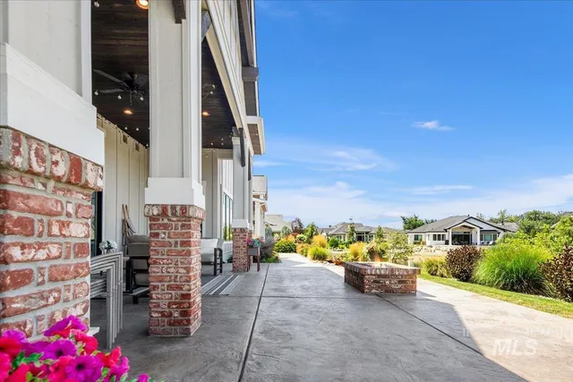 $1,895,000 | 1624 East Crowne Pointe Drive, Eagle, ID 83616