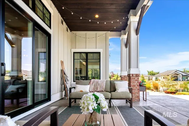 $1,895,000 | 1624 East Crowne Pointe Drive, Eagle, ID 83616