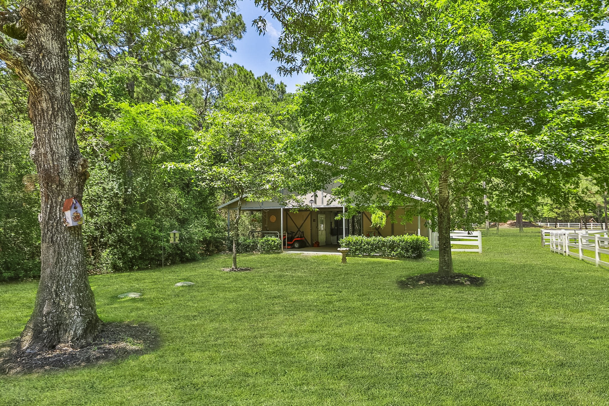 7514 Saddle Blanket Drive Waller, TX 77484 - Photo 39 of 50 This spacious 36x36 Barnmaster barn is perfect for your horses, complete with a convenient irrigated pasture.