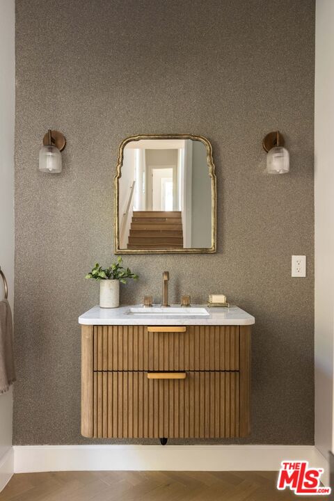 2449 North Commonwealth Avenue Los Angeles, CA 90027 - Photo 10 of 19