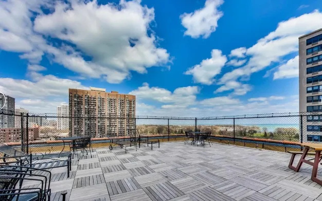 $2,350 | 708 West Bittersweet Place, Unit 801, Chicago, IL 60613