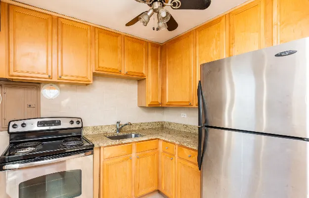 $2,350 | 708 West Bittersweet Place, Unit 801, Chicago, IL 60613