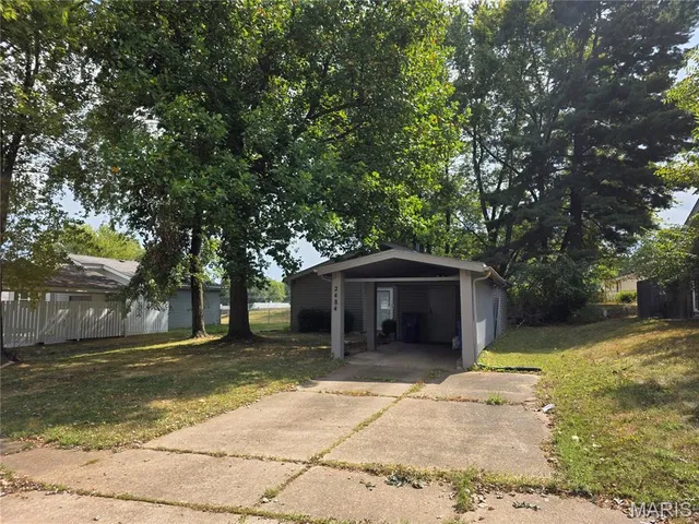 $105,000 | 2484 Blue Heron Drive, Florissant, MO 63031