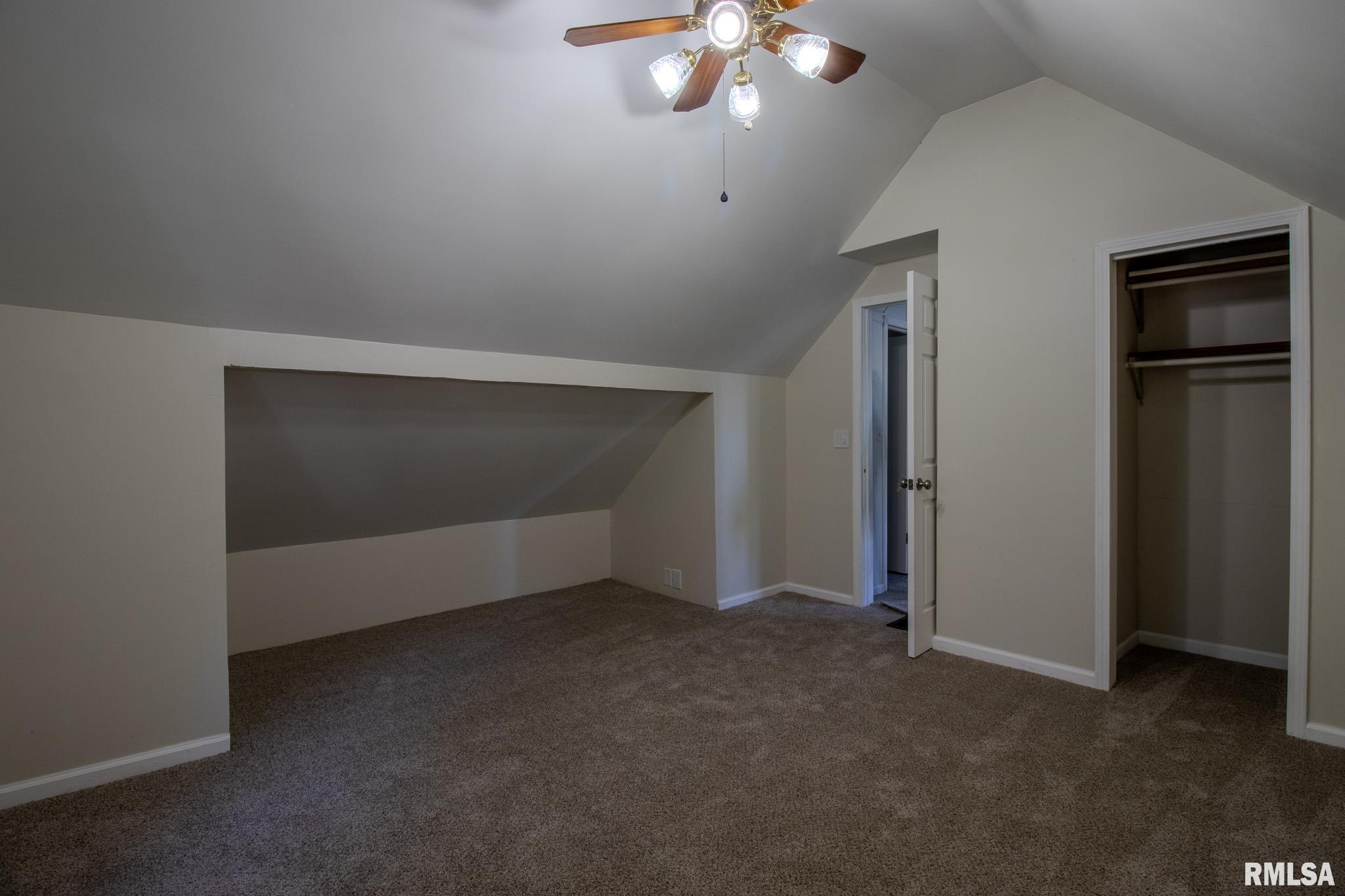 905 West Taylor Street Bloomington, IL 61701 - Photo 15 of 22