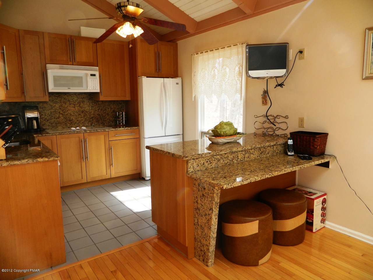 603 Valley Road Canadensis, PA 18325 - Photo 19 of 33 Kitchen