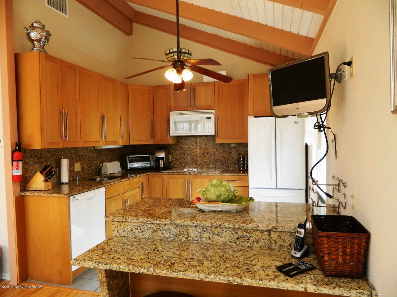 603 Valley Road Canadensis, PA 18325 - Photo 20 of 33 Kitchen