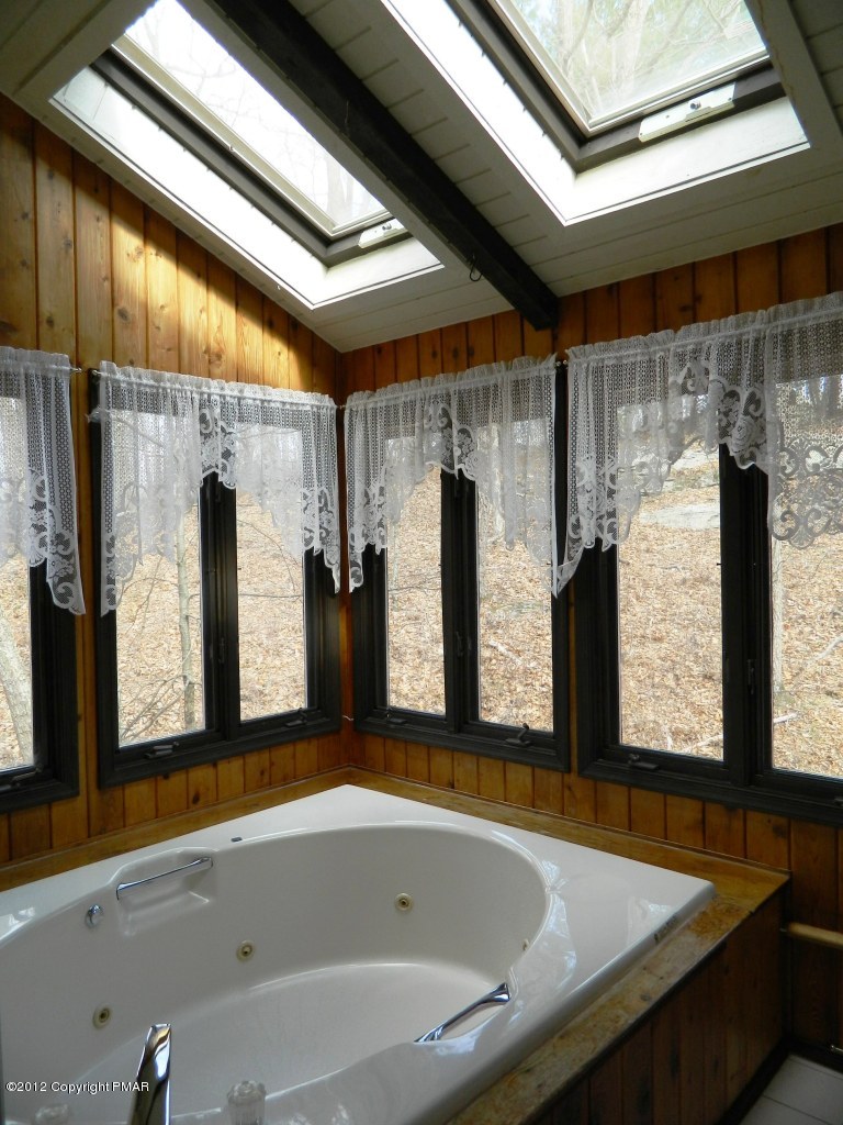 603 Valley Road Canadensis, PA 18325 - Photo 27 of 33 Master Bath
