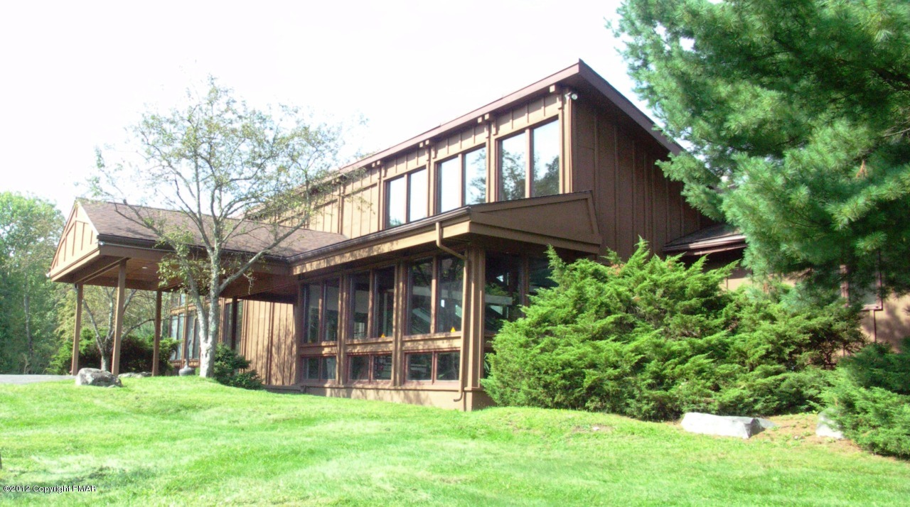 603 Valley Road Canadensis, PA 18325 - Photo 33 of 33 The Clubhouse