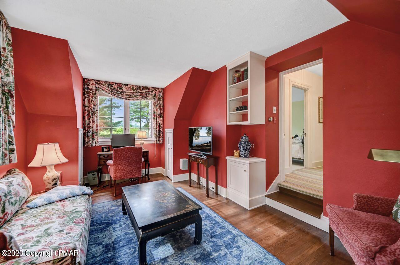 724-728 Rolloff Road Canadensis, PA 18325 - Photo 54 of 148 Family room, 2nd floor