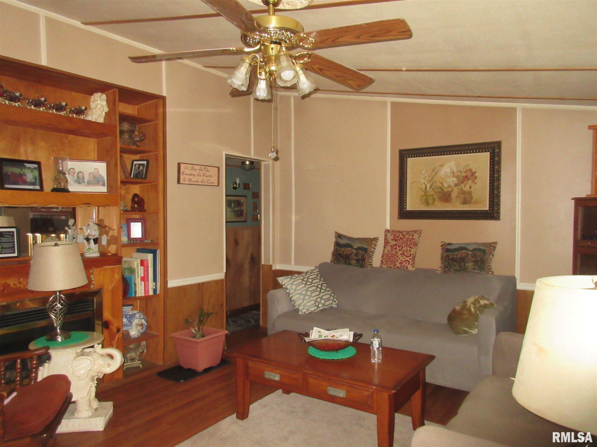 2919 Highway 150 Rio, IL 61472 - Photo 2 of 37