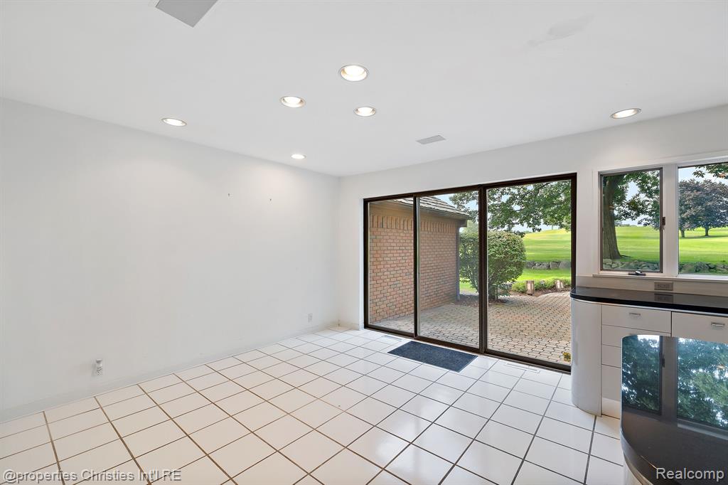 1895 Rathmor Road Bloomfield Hills, MI 48304 - Photo 36 of 58
