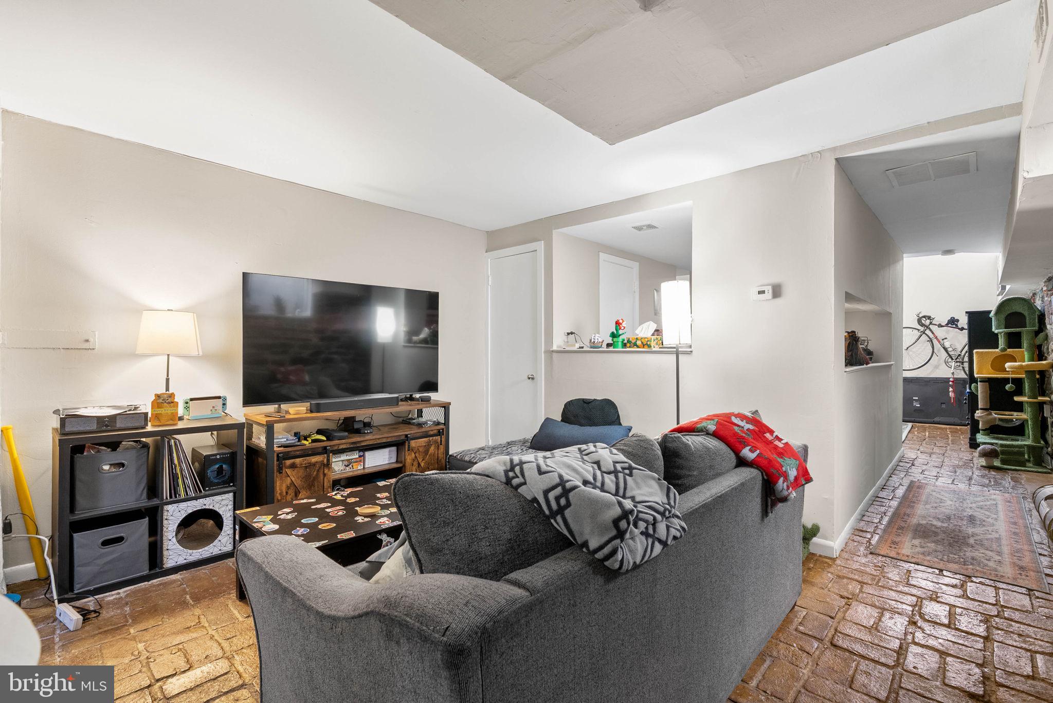 787 South 3rd Street, Unit 1R Philadelphia, PA 19147 - Photo 5 of 22