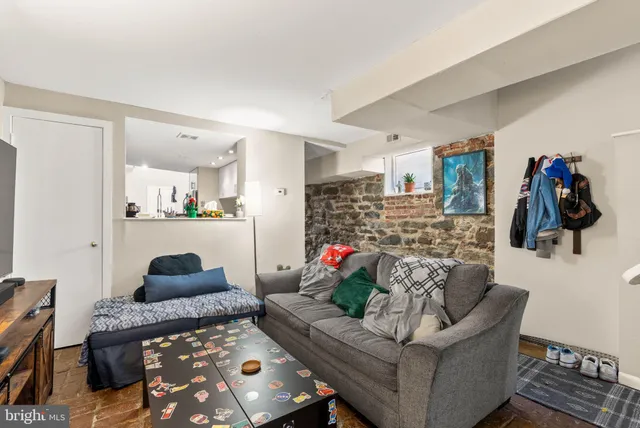 $1,750 | 787 South 3rd Street, Unit 1R, Philadelphia, PA 19147