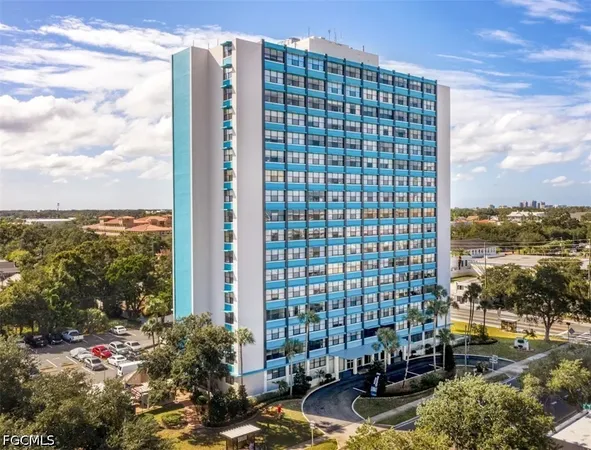 $1,210 | 801 Chestnut Street, Unit 309, Clearwater, FL 33756