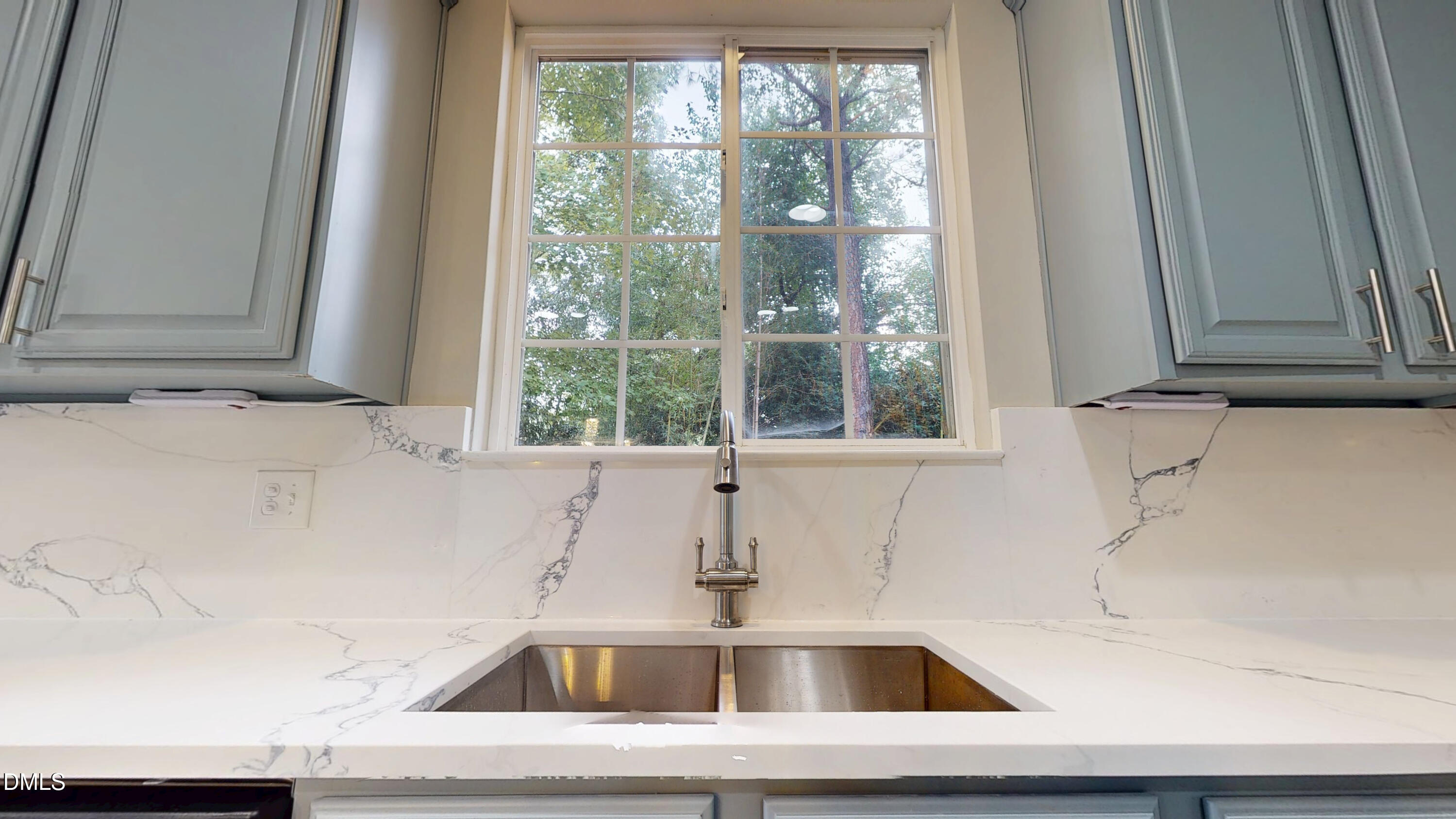 5708 Sea Fox Court Raleigh, NC 27616 - Photo 16 of 50 a bathroom with a sink and a bathtub
