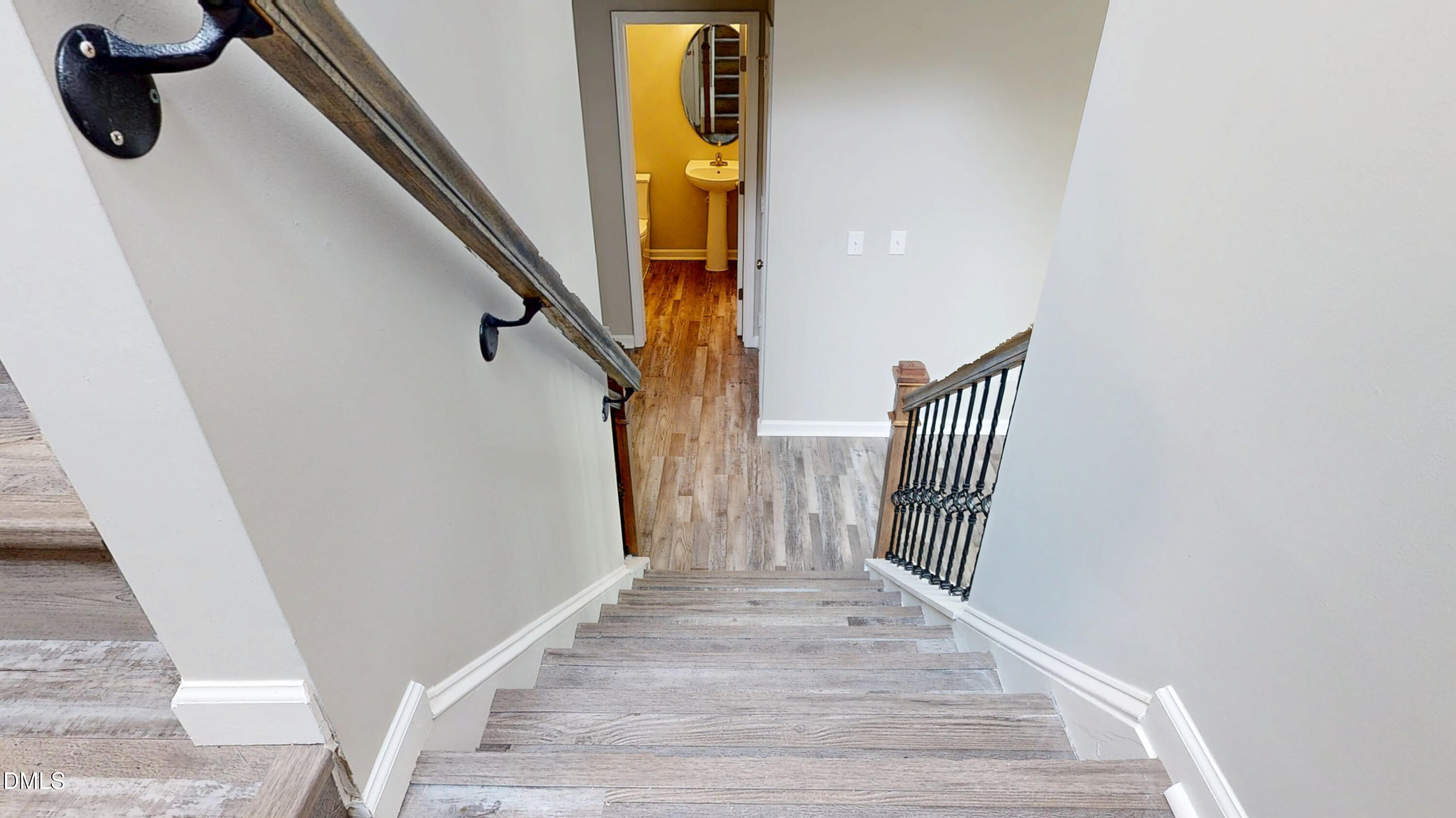 5708 Sea Fox Court Raleigh, NC 27616 - Photo 21 of 50 a view of entryway