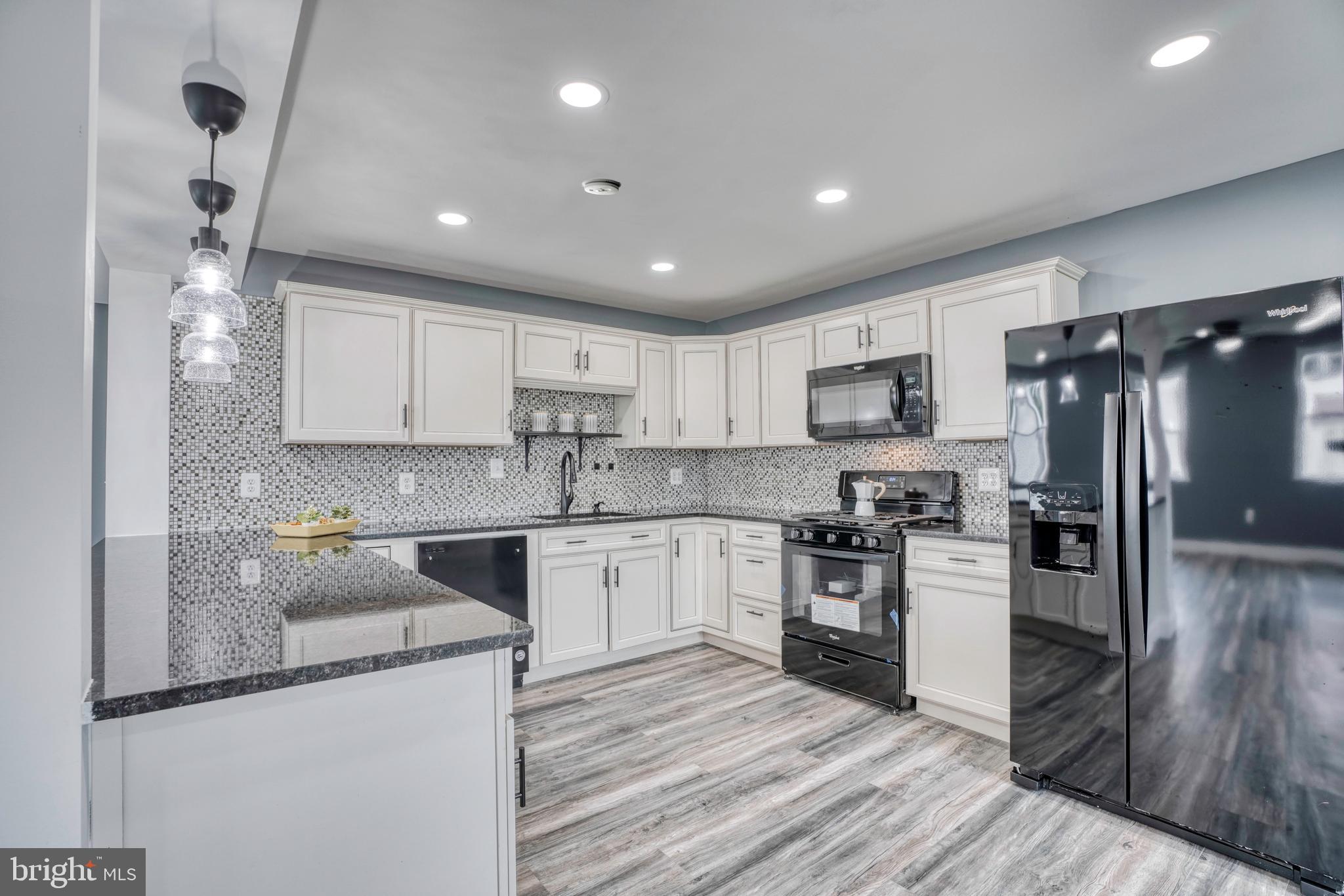 8228 Cornwall Road Dundalk, MD 21222 - Photo 14 of 68