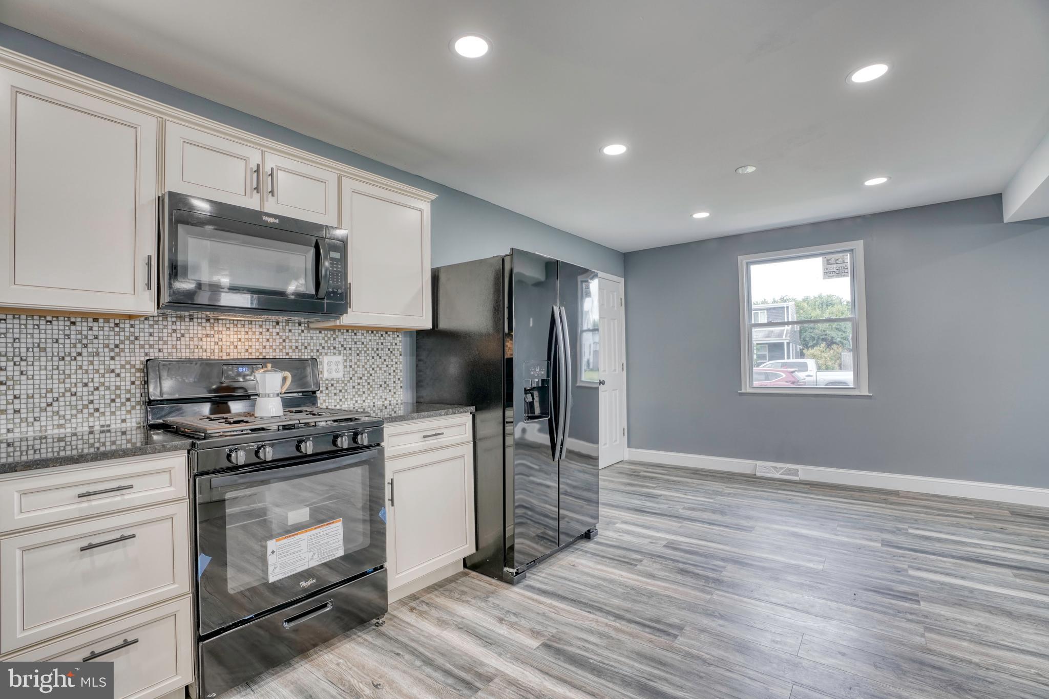 8228 Cornwall Road Dundalk, MD 21222 - Photo 20 of 68
