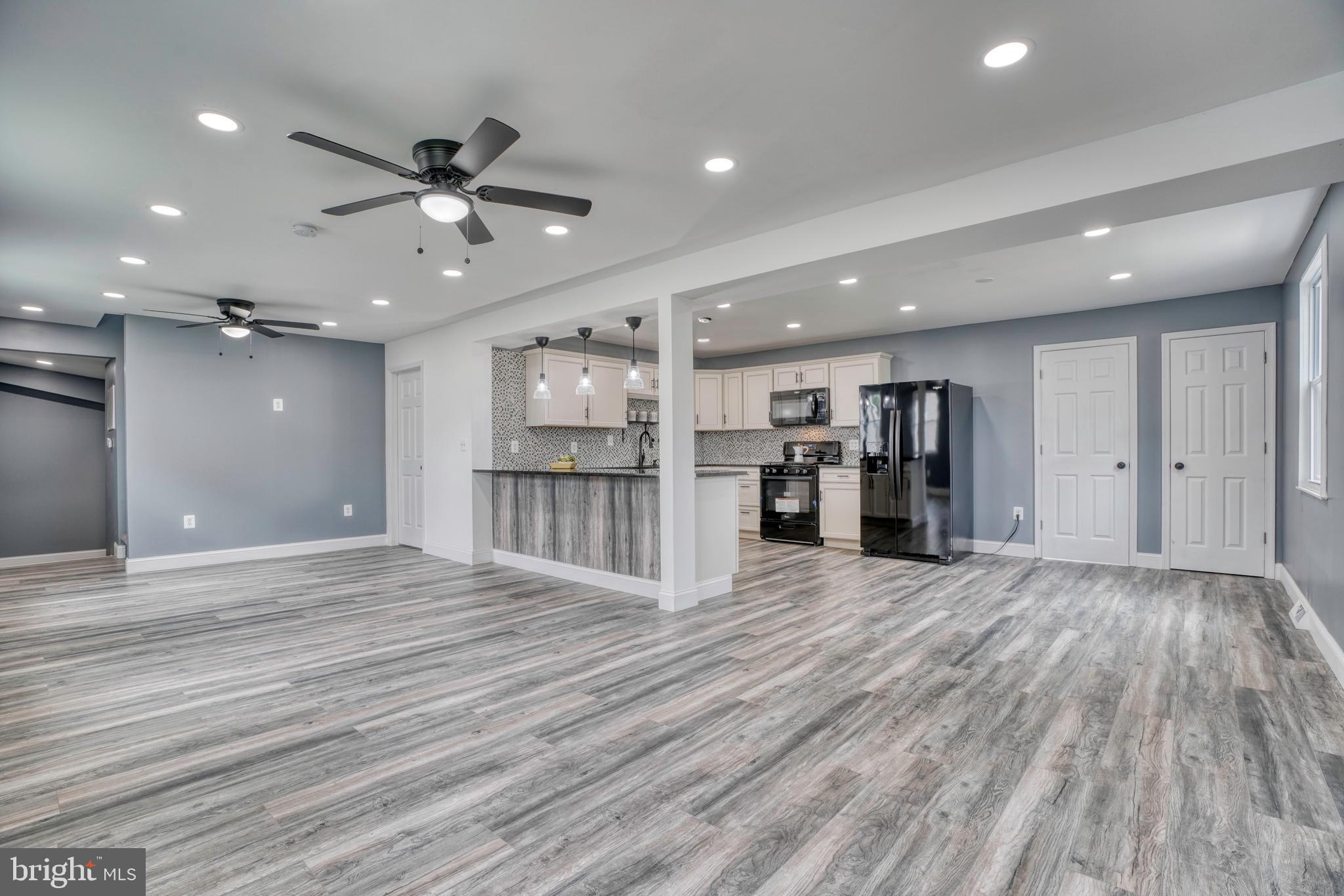 8228 Cornwall Road Dundalk, MD 21222 - Photo 5 of 68