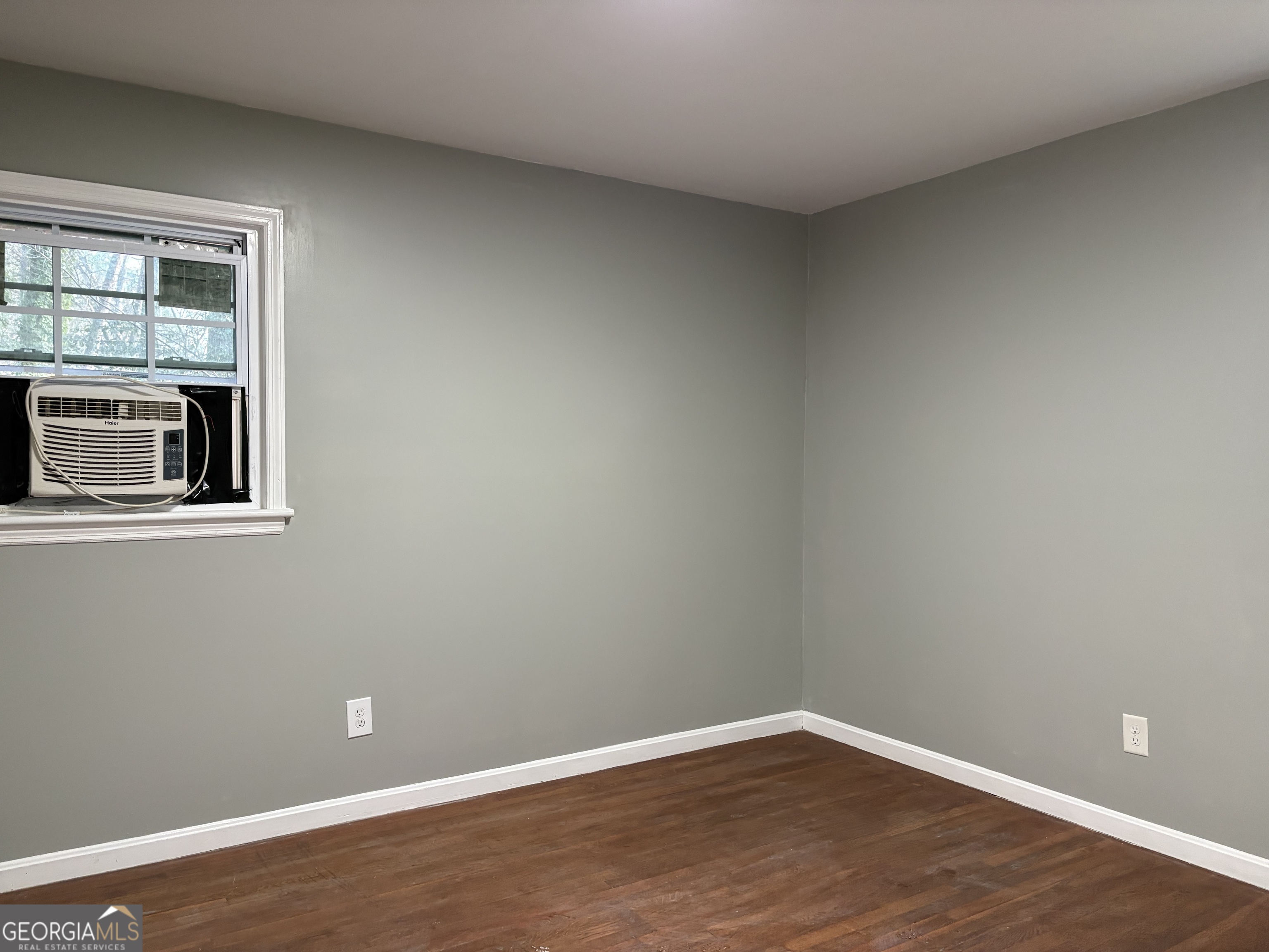 979 Cone Road Forest Park, GA 30297 - Photo 8 of 10