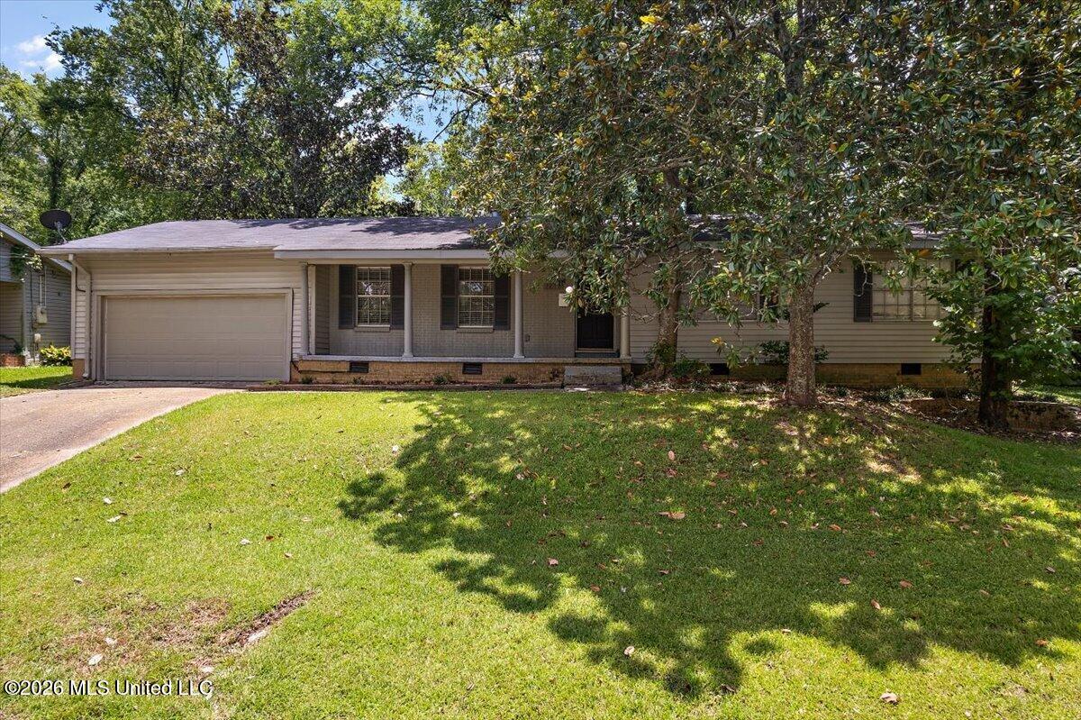 1633 Winchester Street Jackson, MS 39211 - Photo 1 of 27 01-DJI_0311
