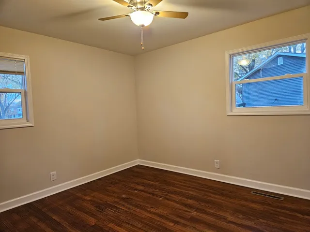 $2,200 | 1317 Brandywine Circle, Batavia, IL 60510